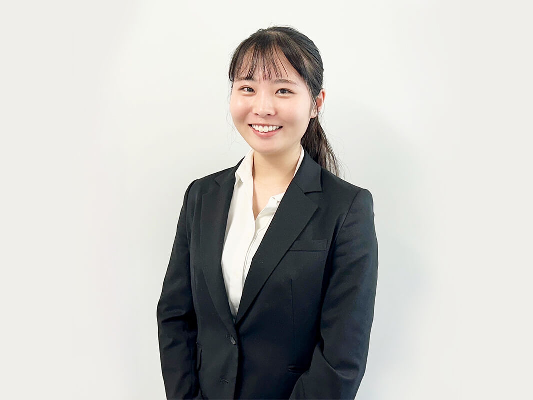 森岡なつは